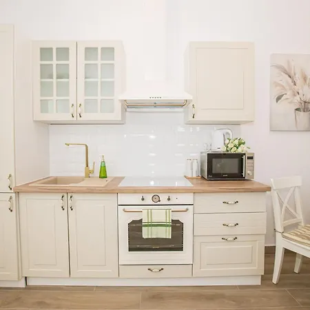 아파트 Mind And 포레치