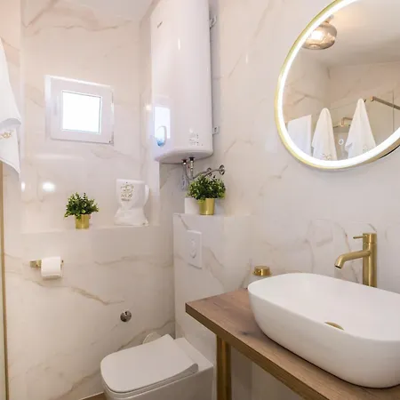 Apartment Mind And Porec