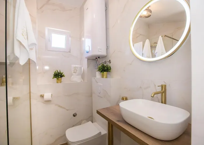 아파트 Mind And 포레치